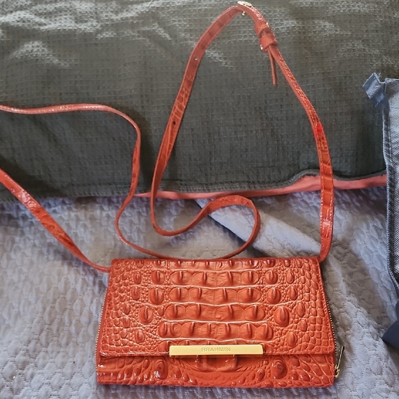 BrahminReddish Crossbody Wallet Type Purse
